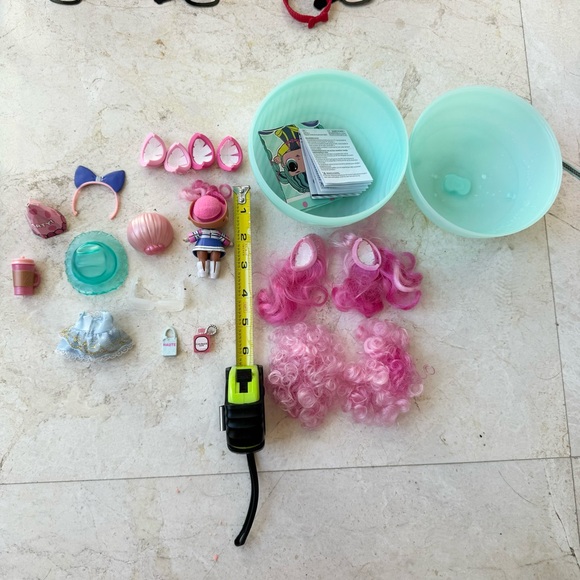 LOL Surprise! Fashion Doll Under Wrap doll,Darling doll and Pets - Picture 4 of 11